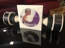 Shake Weight - 2.5 LB White Dumbbell - Home Fitness / Exercise / Training / F52