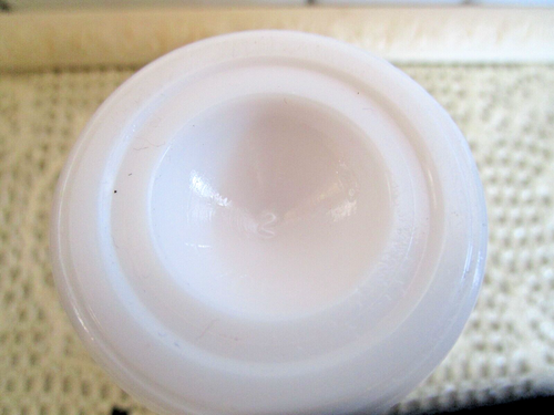Avon Red/ Yellow Roses White Milk Glass Mug Handled Pedestal Bud Vase Vintage - Picture 4 of 5