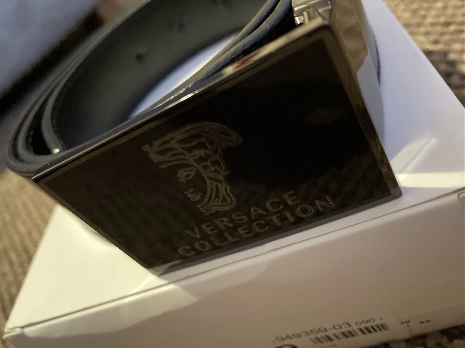 Versace Collection Cintura in pelle Fibbia Medusa Prezzo di listino £179 99