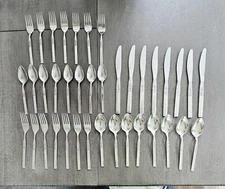 Vtg Oneida Ltd Stainless Steel “SAN DIEGO" MCM Regency Rogers Deluxe 37 Pieces