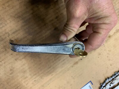 New Holland Handle Cab Door Handle Part # 643758 With Key LS170