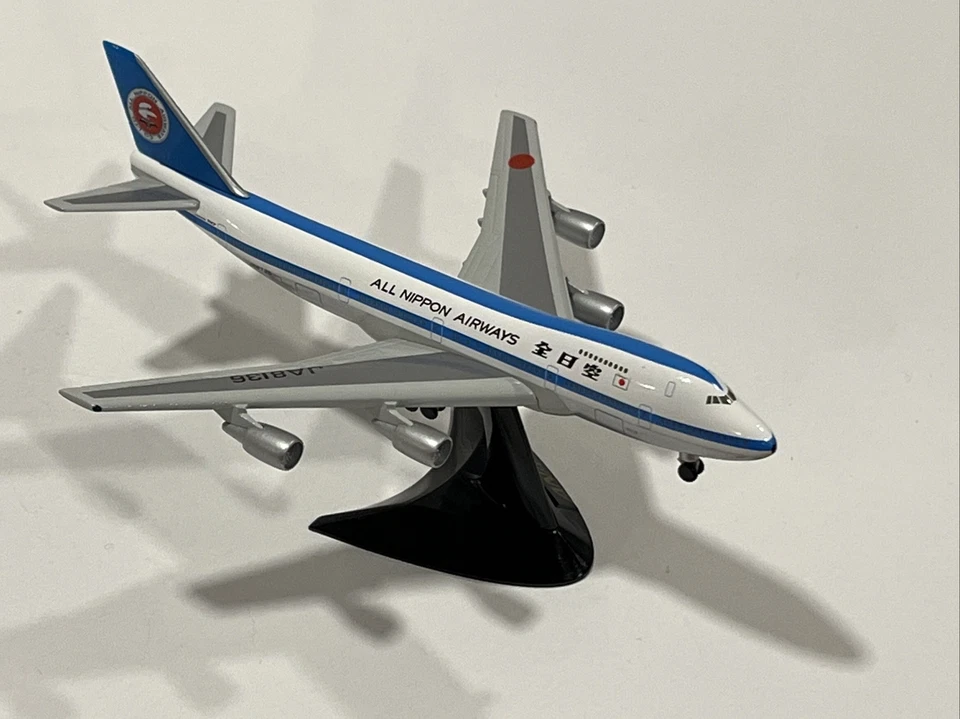 1:500 Herpa Special Edition ANA Nippon Airlines Airways Boeing 747 Scale Model - Image 3 of 4