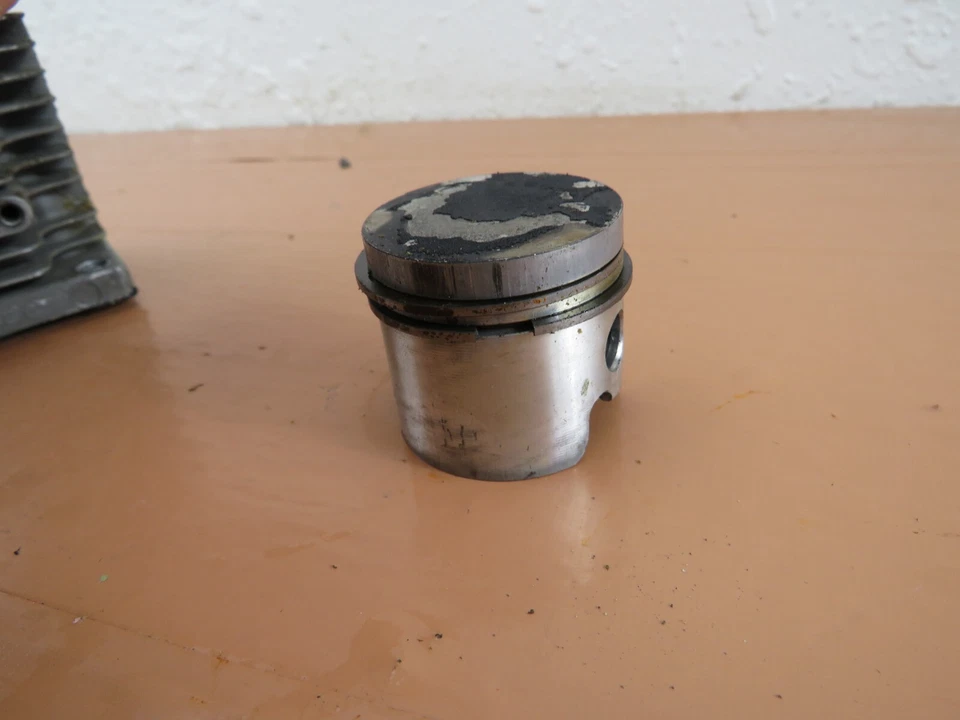 Motosierra Pioneer 970 Holiday 2 OEM cilindro y pistón 429256 Foto 4 de 4