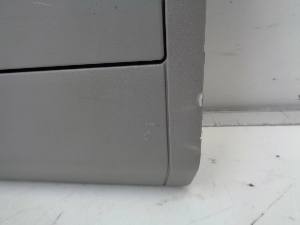 Luz domo consola superior Toyota Prius 2004-2009 con interruptor OEM AK2107168 Foto 3 de 4