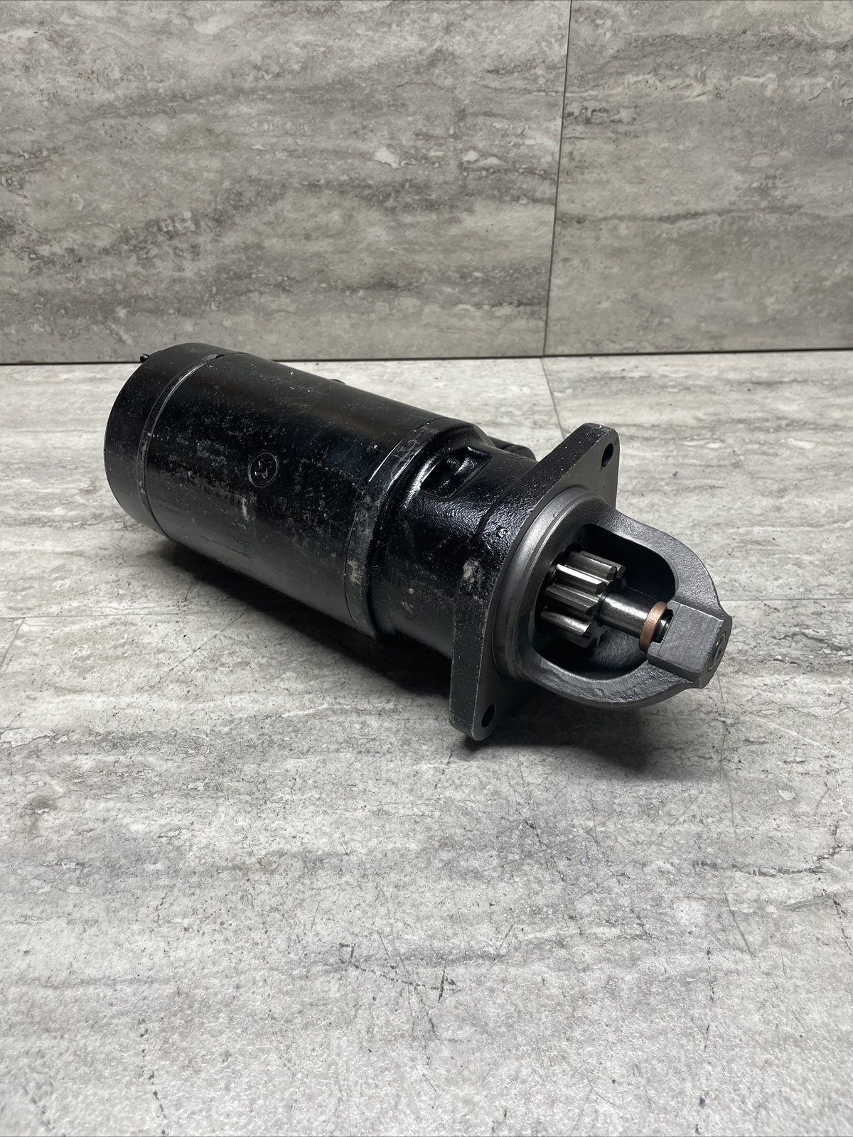 Bosch 367-076 Starter Motor, 10 Tooth 12V, 0001367076 2873 D202, Refurbished