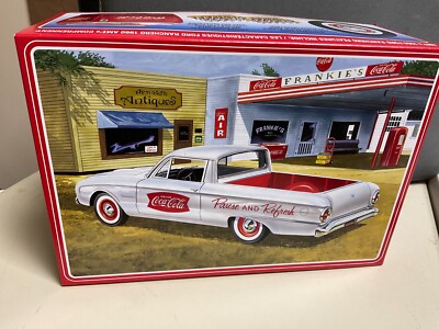 Model cars 1/25 brand new