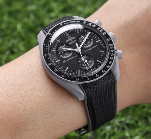 Schwarzes "Mission To Moon" Kautschukband Faltschließe Butterfly Omega X Swatch - Bild 2 von 7