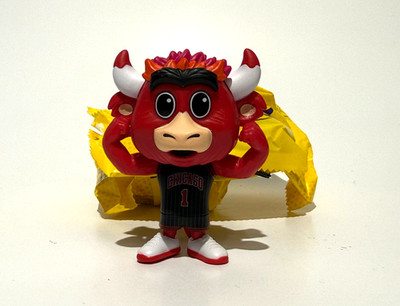 ZURU Mini Brands NBA Ballers Series 2, Chicago Bulls BENNY THE BULL, RARE!