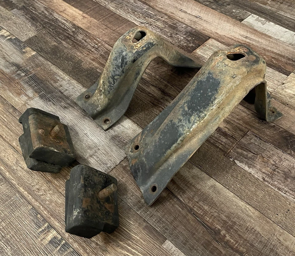 1967-72 F100 2WD Engine Perches Mount Bracket 240, 300, 352, 360 And 390 FE - Image 2 of 3