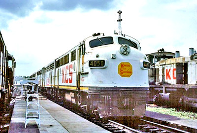 KCS 4050  @ S'PORT, LA_MAY 23, 1986 _ORIGINAL TRAIN SLIDE