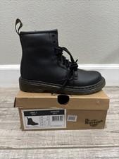 Dr. Martens boys 3 girls 4 4 US black softy 1460