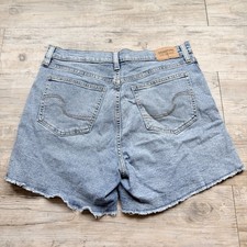 Levi Strauss High Rise Denim Shorts Women's Size 10 Light Wash Raw Hem Heritage
