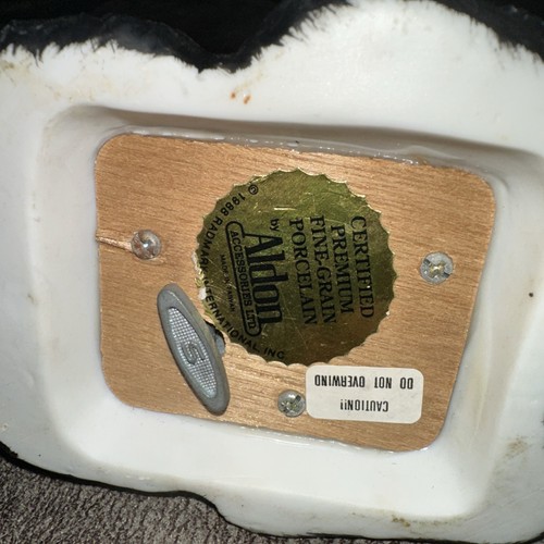 Vintage Poodle Dog Music Box Black - Song: How Much Is The Dog In The Window - Picture 4 of 4