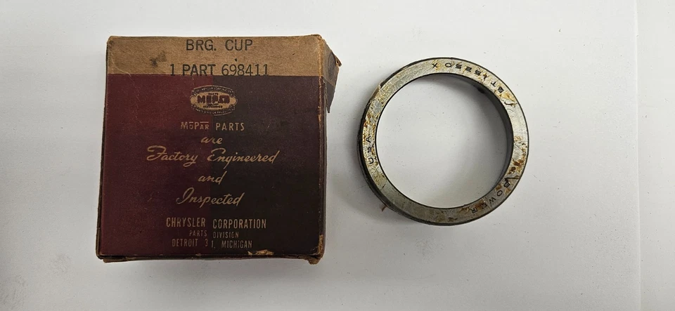 Dodge Plymouth Chrysler 1933-1936 cojinete de rueda delantera copa interior NOS 698411 Foto 3 de 4