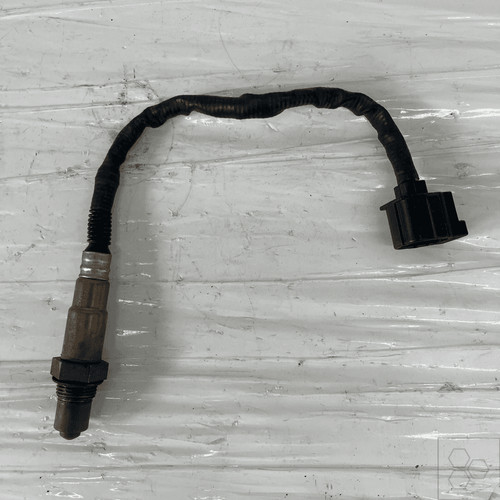 Lambda-Beitrag am Ende. Links MERCEDES-BENZ Classe B (T245) 150/160 Mnv