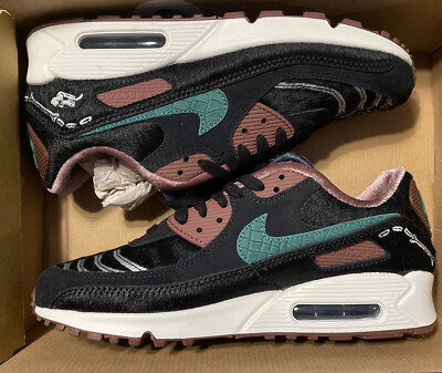 Nike Air Max 90 SE Siempre Familia Día de Muertos 2022 Gr. 42,5 neu ohne Karton