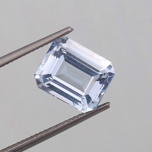 AAA Grade Natural Flawless Sky blue Aquamarine Loose Radiant Cut Gemstone 8x6 MM - Picture 2 of 4