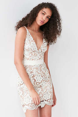 Dress The Population Ava Lace Dress size XS NEW Women MSRP: $207 urban outfitter | eBay Dress The Population Ava Lace Dress size XS NEW Women MSRP: $207 urban outfitter | eBay