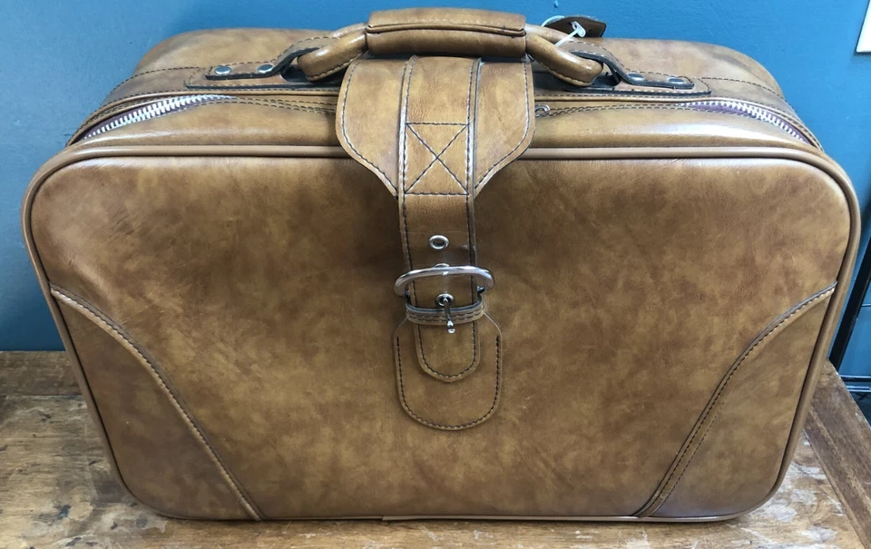 Vintage 2 Piece Airway Brown Faux Leather Carry On & Small Suitcase Luggage Set - Image 4 of 4