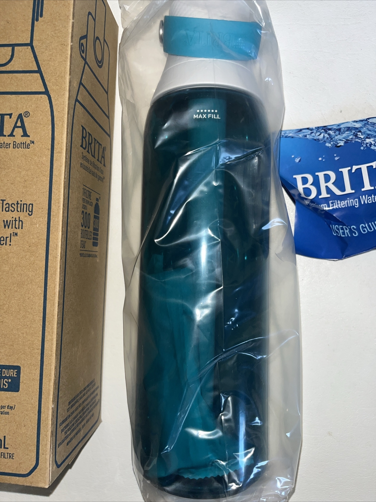 Brita 26oz Premium Water Bottle with Filter, BPA Free, Sea Glass New