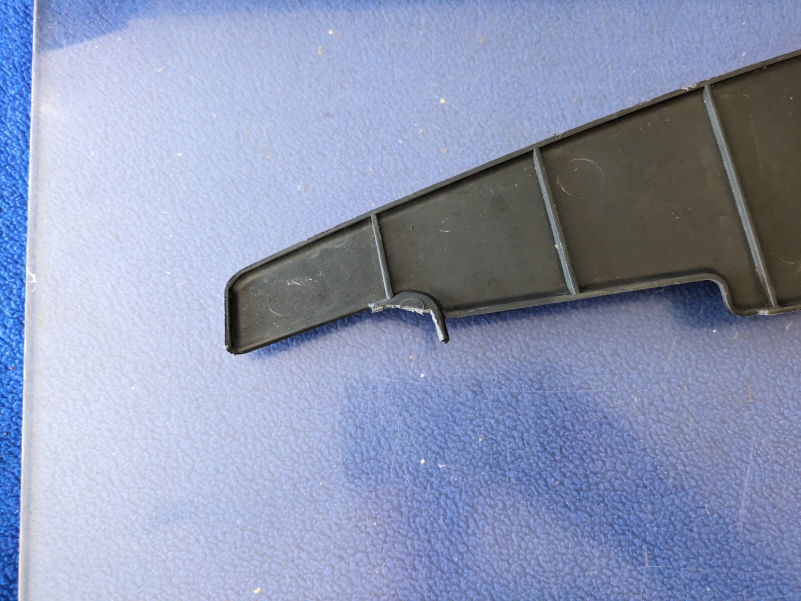 *tab* 2006-12 BENTLEY CONTINENTAL FLYING SPUR RADIATOR BRACKET TRIM cover oem