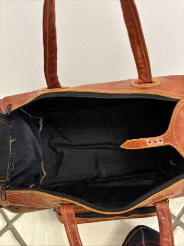 Large Leather Travel Holdall Chestnut Brown - Ashbury Duffle Bag - Picture 8 of 17