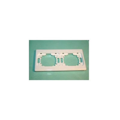 PRESA FISSA ORIZZONTALE DA PARETE CON FONDO 50/60Hz IP44 16A 2P+T 6H
