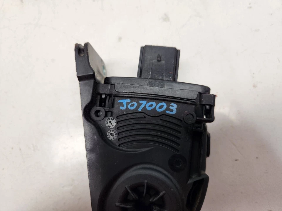 Ford Focus 2014 (2,0 L/AT) pedal acelerador - DBW/conducción por cable Foto 4 de 4