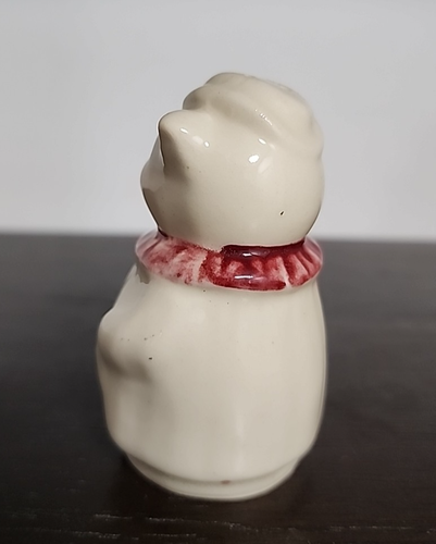 VTG SHAWNEE Winnie the Pig Salt -OR- Pepper Shaker Burg Collar w/Gold Highlights - Picture 6 of 13