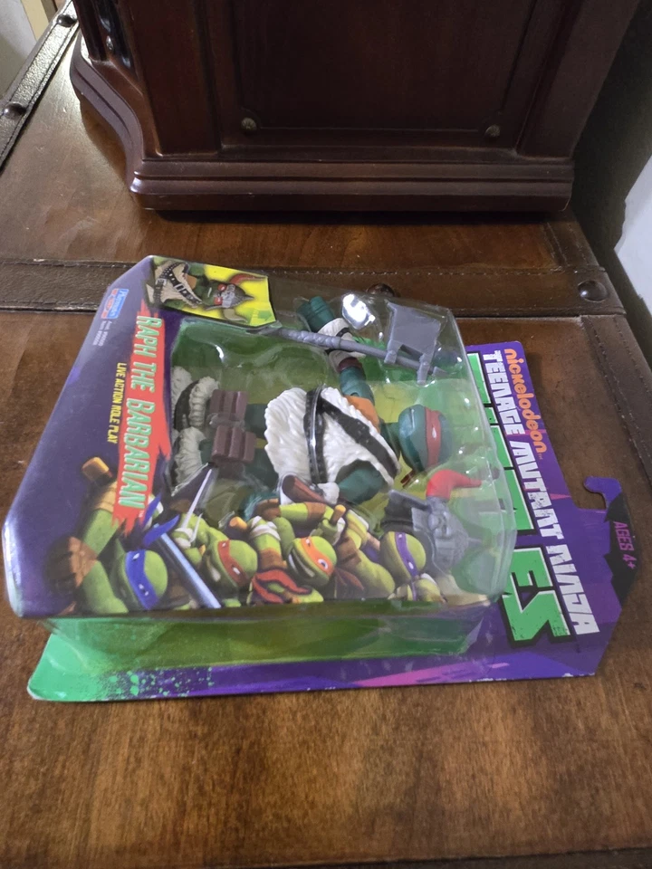 Playmates Teenage Mutant Ninja Turtles RAPH THE BARBARIARN 2014 *NUEVO* Foto 4 de 4