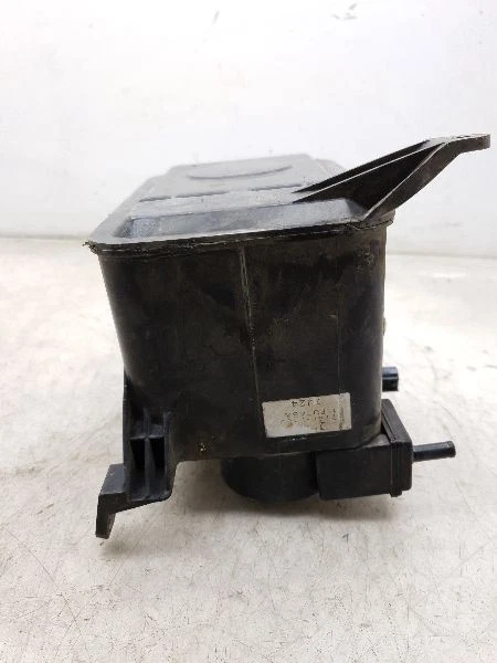 Toyota Tacoma 1998 2,4 L 4 cilindros montaje de bote de vapor de combustible Foto 3 de 4