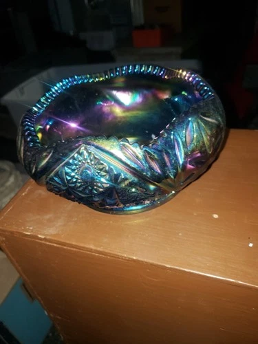 Vintage L.E. Smith Glass Amethyst Blue Carnival 7.5 in. Round Bowl Sawtooth