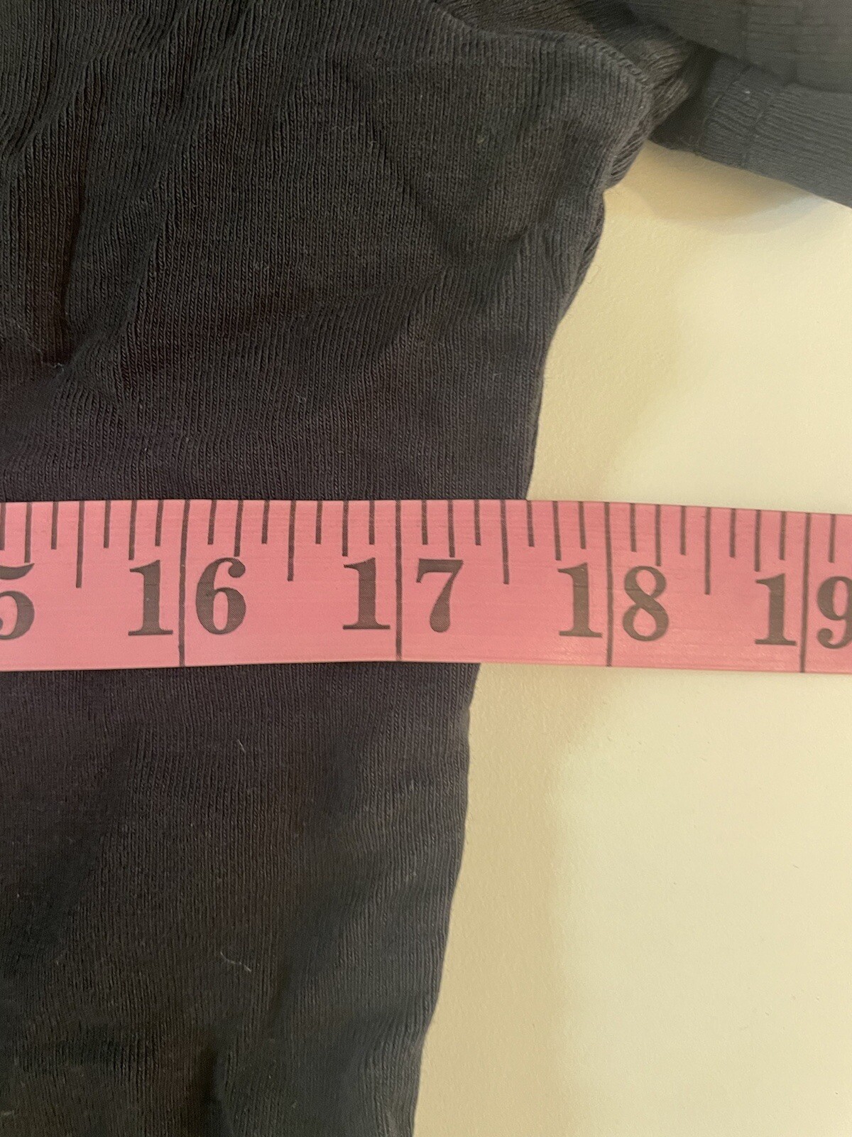 VTG 2004 Belgium Wynn Dragone Short Sleeve Black V-Neck Shirt Women's Medium