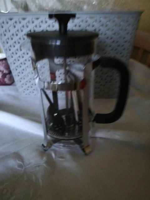 Bodum 1 Litre Black Bistro French Press Cafetiere with Bodum Coffee With Measure