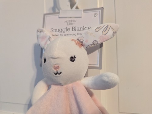 Modern Baby Snuggle Blankie Lovey Rabbit Ultra Soft Teether Rattle Security NEW - Picture 4 of 9