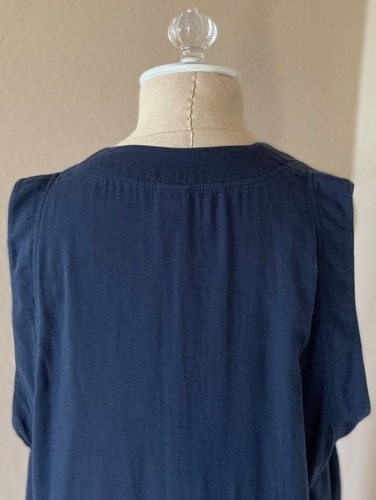 Mini Vestido Francés MALIA MILLS Flavie Cuello en V Bolsillos con Cinturón Dobladillo Nube 12 Azul Marino $395 - Imagen 11 de 15