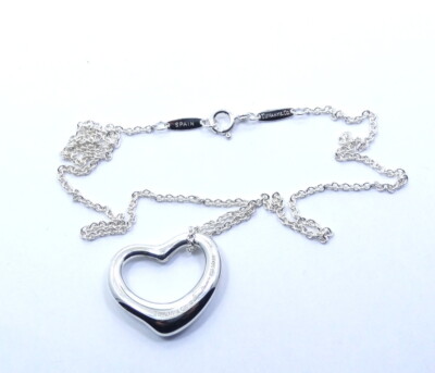 ELSA PERETTI TIFFANY CO Spain 925 Sterling Silver Heart Pendant Necklace 