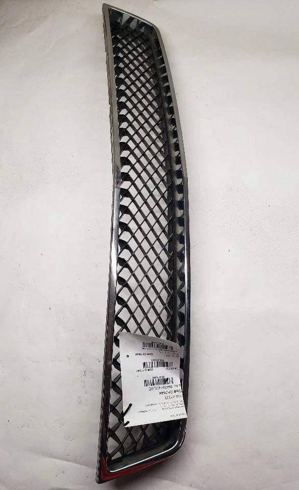 07 08 09 10 11 12 13 14 SUBURBAN 1500 Grille - Image 2 of 2