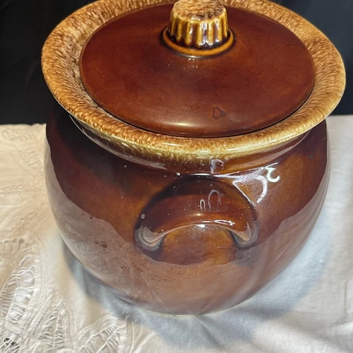 vintage hull two quart bean pot with lid pottery brown drip glaze Made in USA