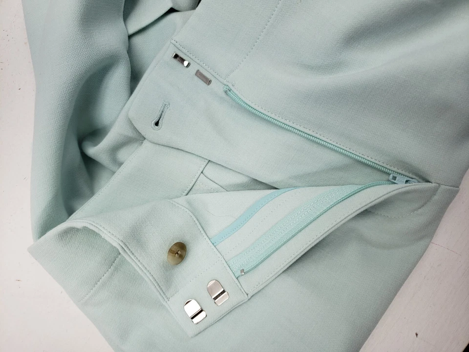 Pantalón de vestir Ann Taylor verde 30 X 26 talla 6 corto Foto 3 de 4