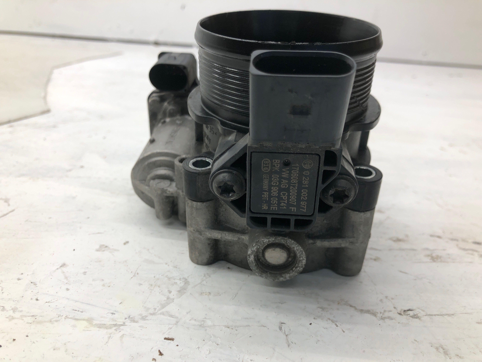 2016-2020 BENTLEY BENTAYGA LEFT ENGINE THROTTLE VALVE BODY 07P133062A *58K MILES