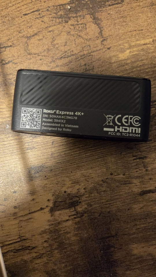 Roku Streaming Stick Plus.  Dispositivo de transmisión Roku 4K y HDR con control remoto por voz Foto 4 de 4