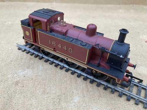 (99) Hornby Railways 0-6-0 '16440' Tank Loco in LMS livery - runs very well
