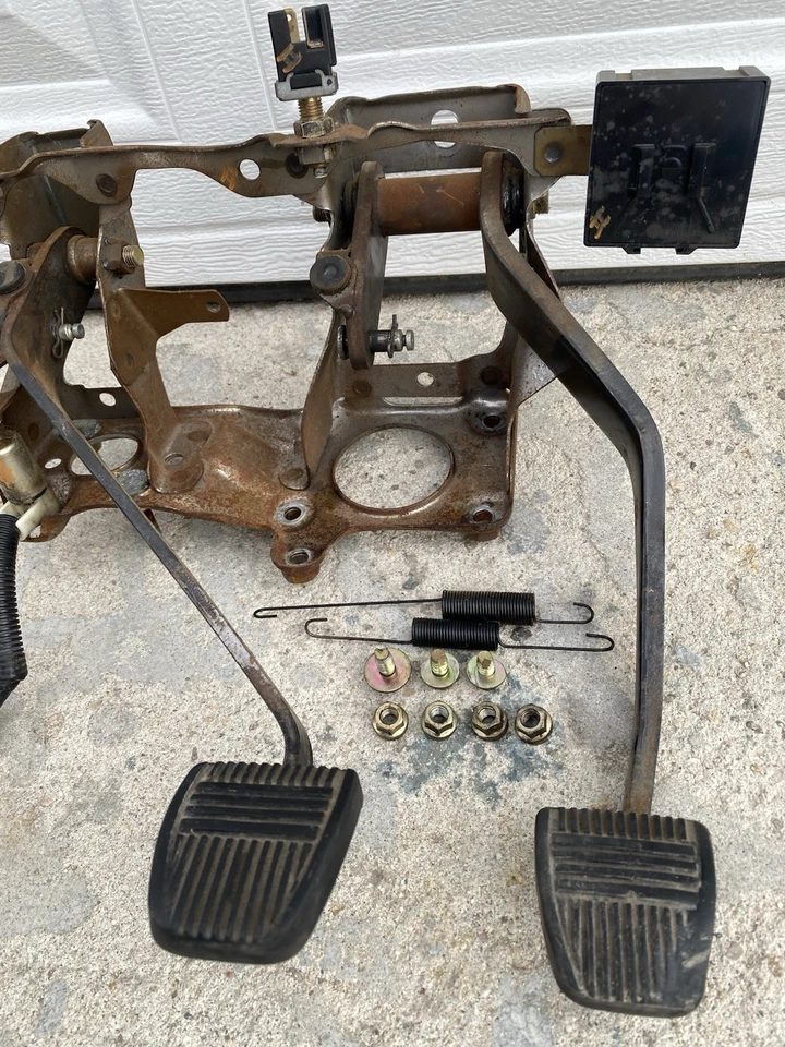 Toyota Pickup 4Runner 1984-1988 embrague pedal freno caja montaje unidad manual Foto 4 de 4
