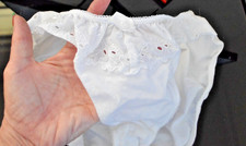 vtg victoria secret White Cotton Eyelet Lace Bikini Panties M