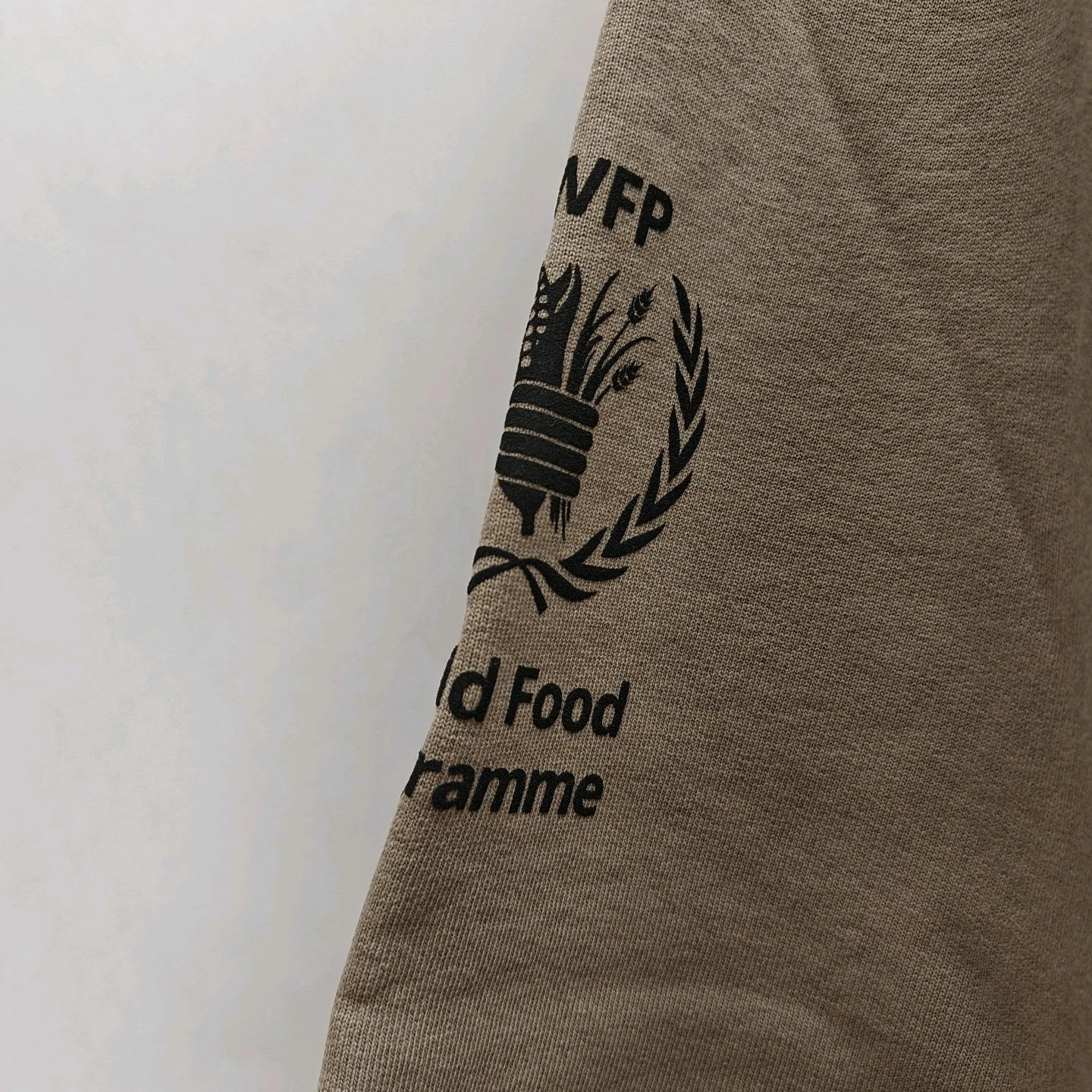 Felpa con cappuccio Balenciaga x World Food Programme oversize invecchiata piccola nuova