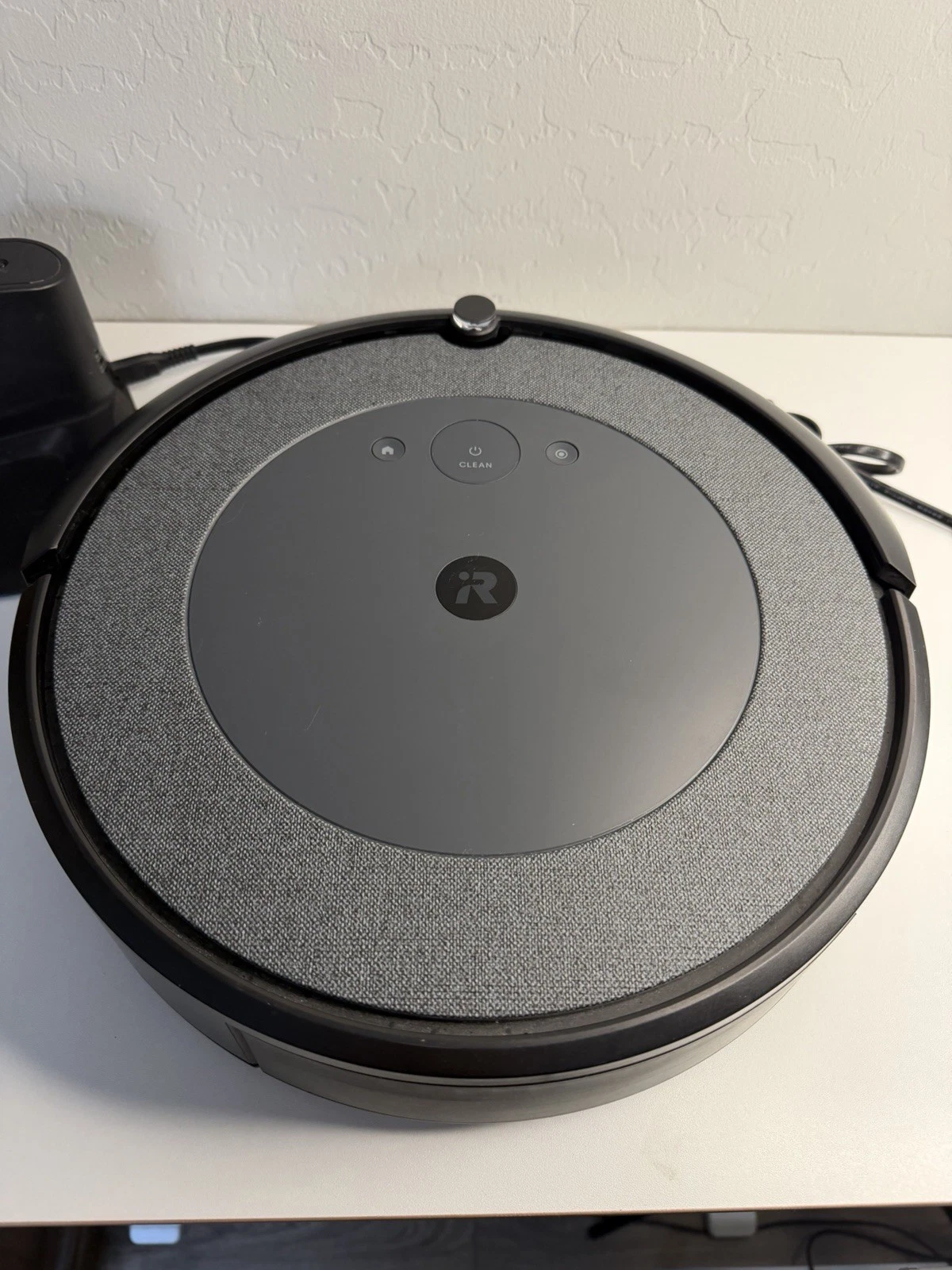 iRobot Roomba i3 Vacuum Cleaning Robot Wi-Fi with Charging Dock
Opens in a new window or tab