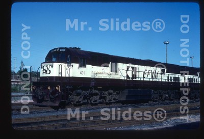 Original Dia Brasilien: Vitoria a Minas CVRD U26C 401 1983 bei Tubarao ES