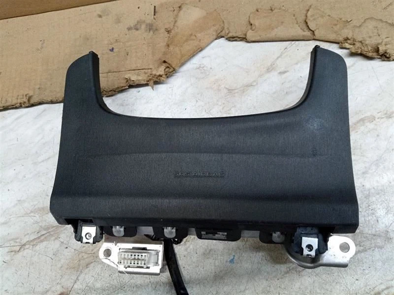 2010 - 2015 TOYOTA PRIUS LEFT DRIVER SIDE KNEE AIR BAG OEM Foto 2 de 4