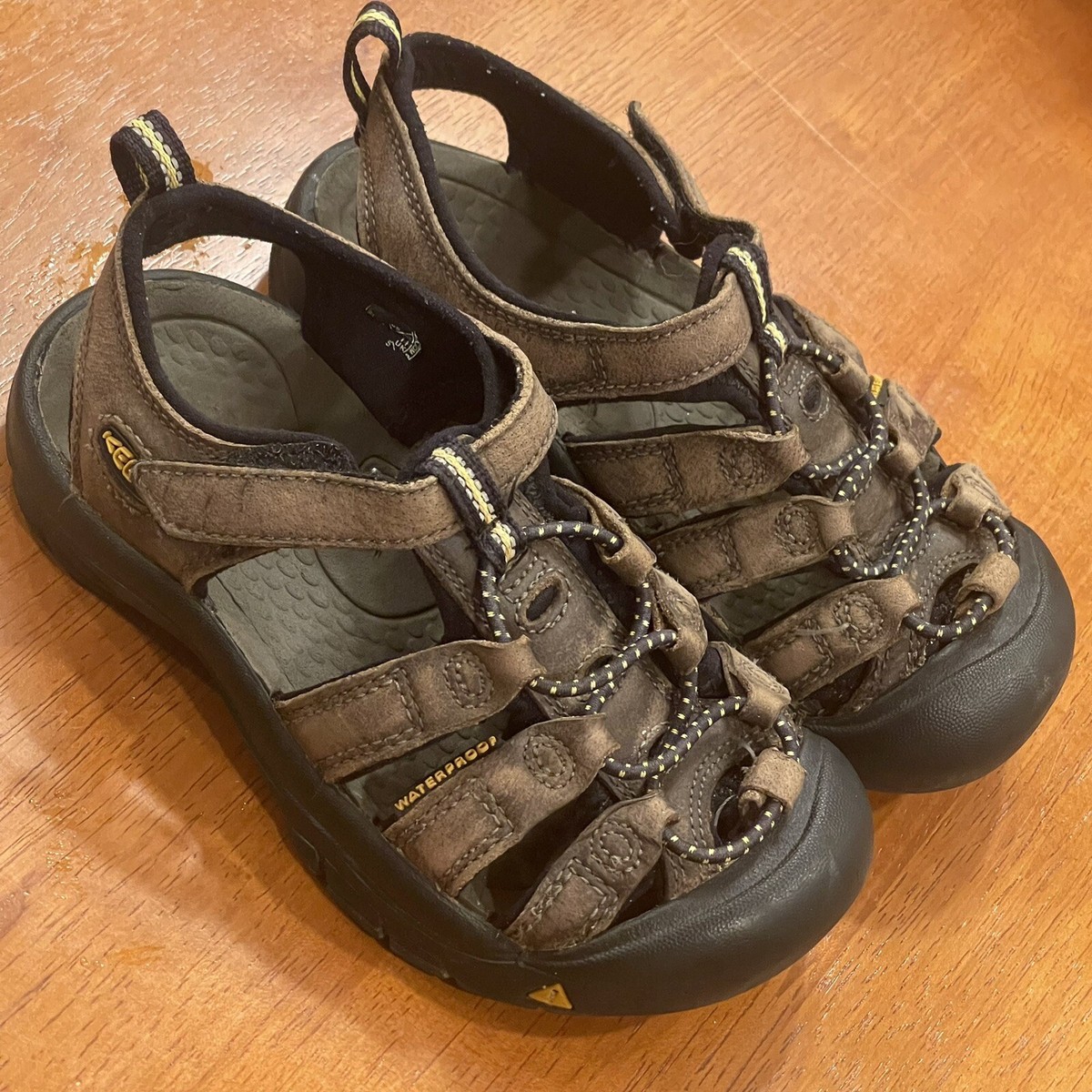 KEEN Kids Newport H2 Brown Sandals Size 12 Waterproof | eBay display picture 2